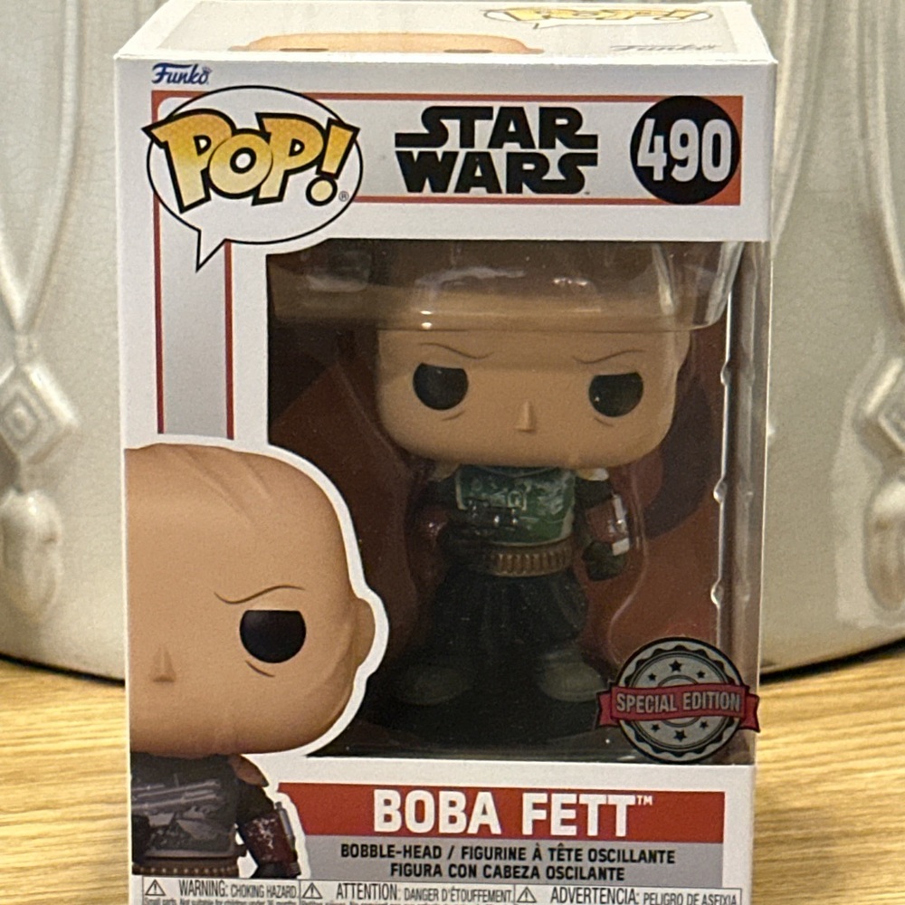 Funko POP! Star Wars #490 Boba Fett SPECIAL EDITION NIB